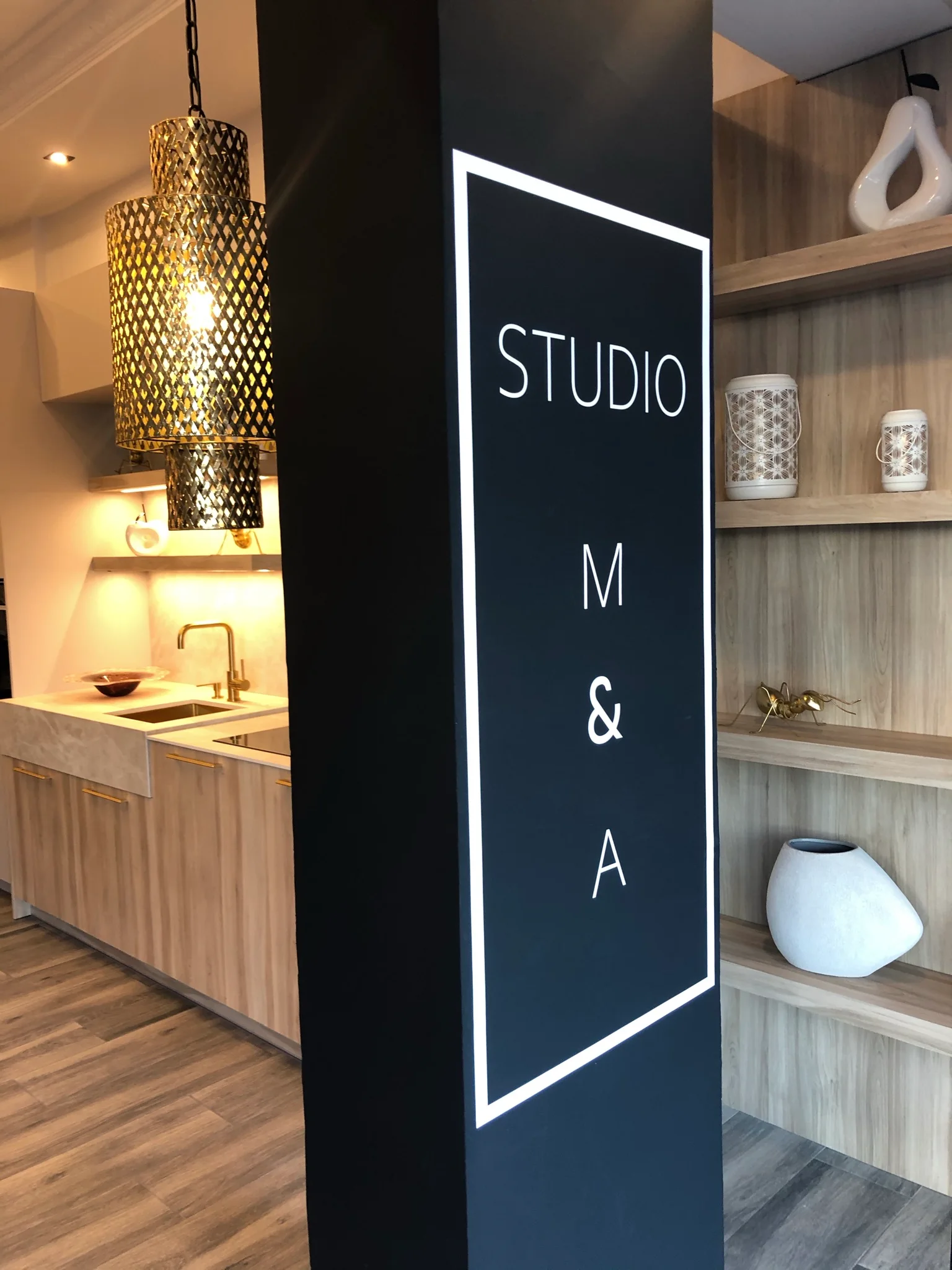 tienda studio M&A